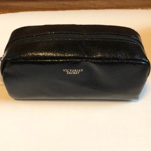 Cosmetic bag